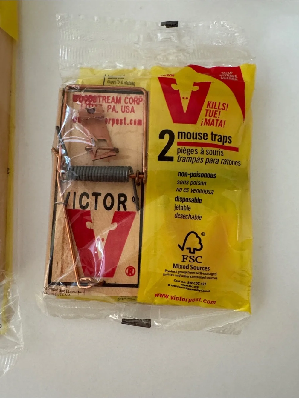Bundle of 19 Wooden Metal Mousetraps